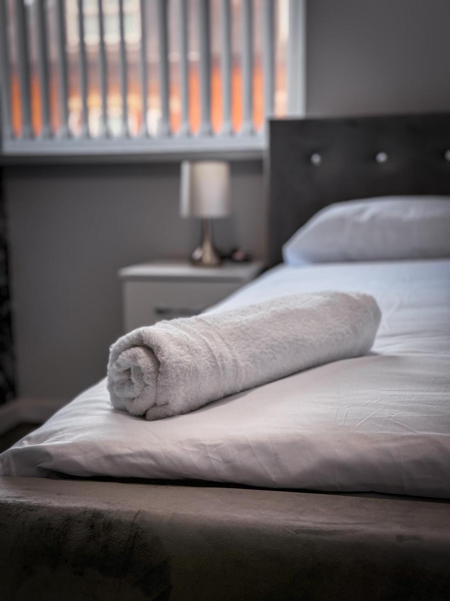 Blue Moon Apartment เบอร์มิงแฮม ภายนอก รูปภาพ