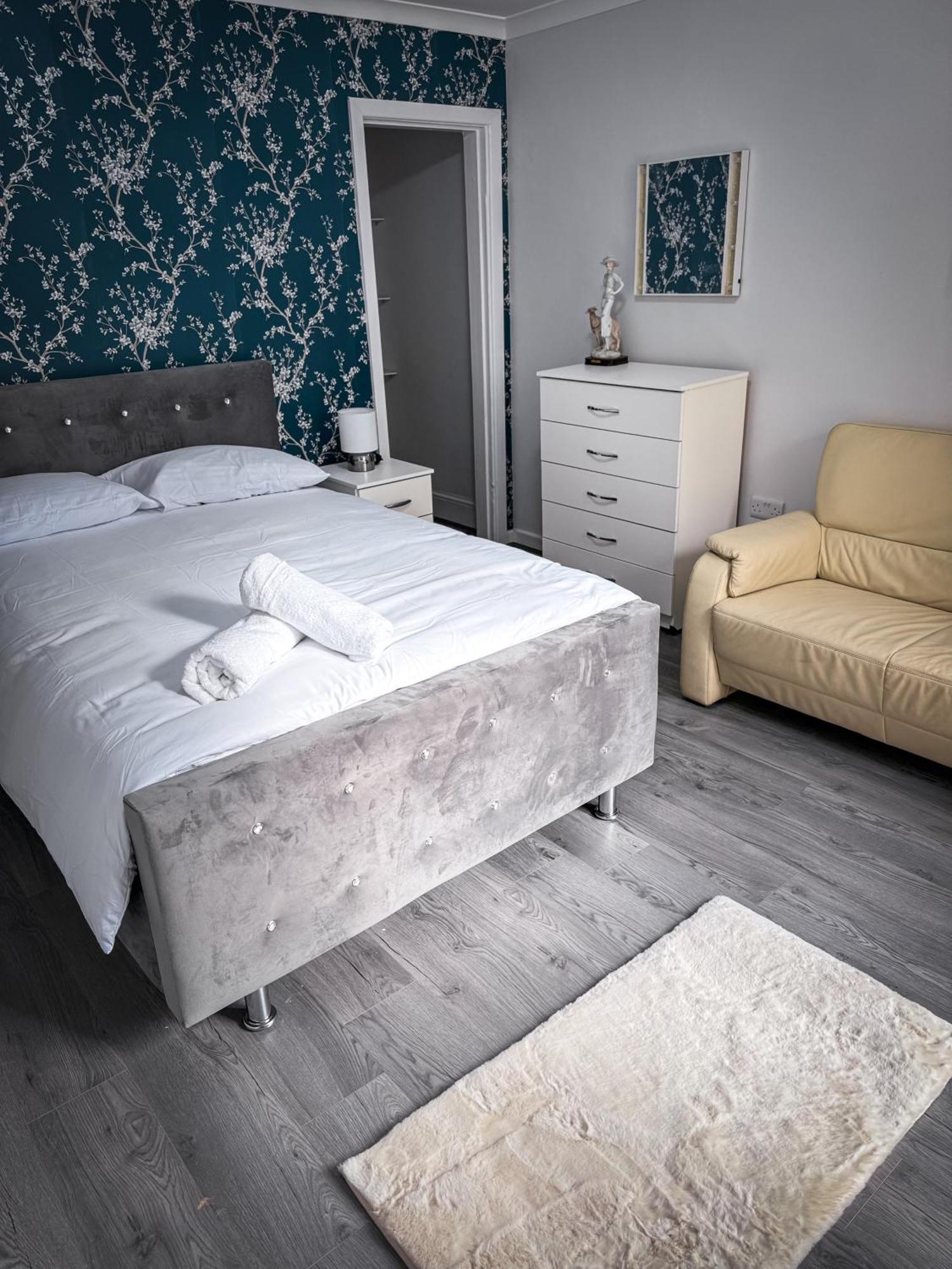 Blue Moon Apartment เบอร์มิงแฮม ภายนอก รูปภาพ