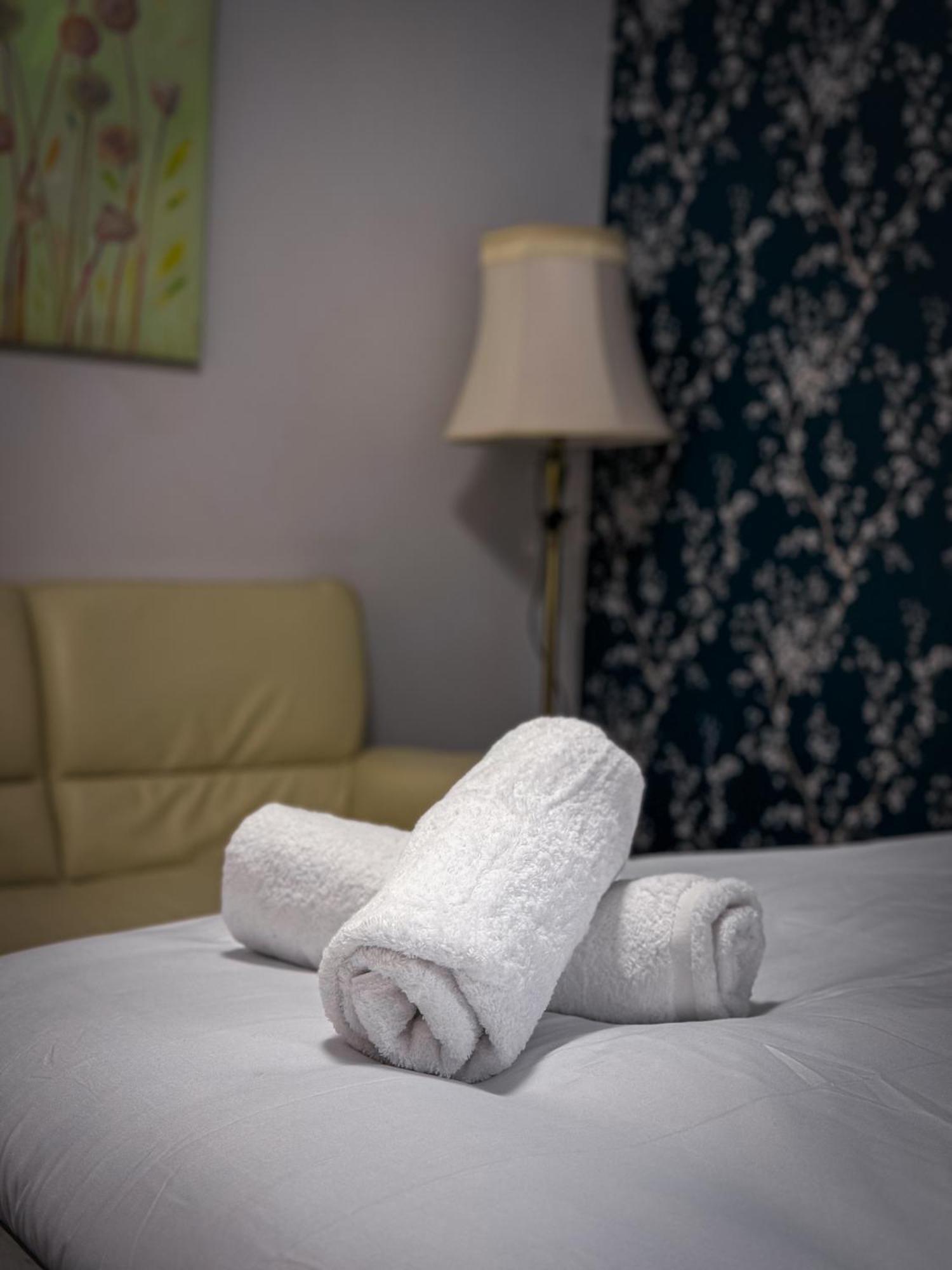 Blue Moon Apartment เบอร์มิงแฮม ภายนอก รูปภาพ