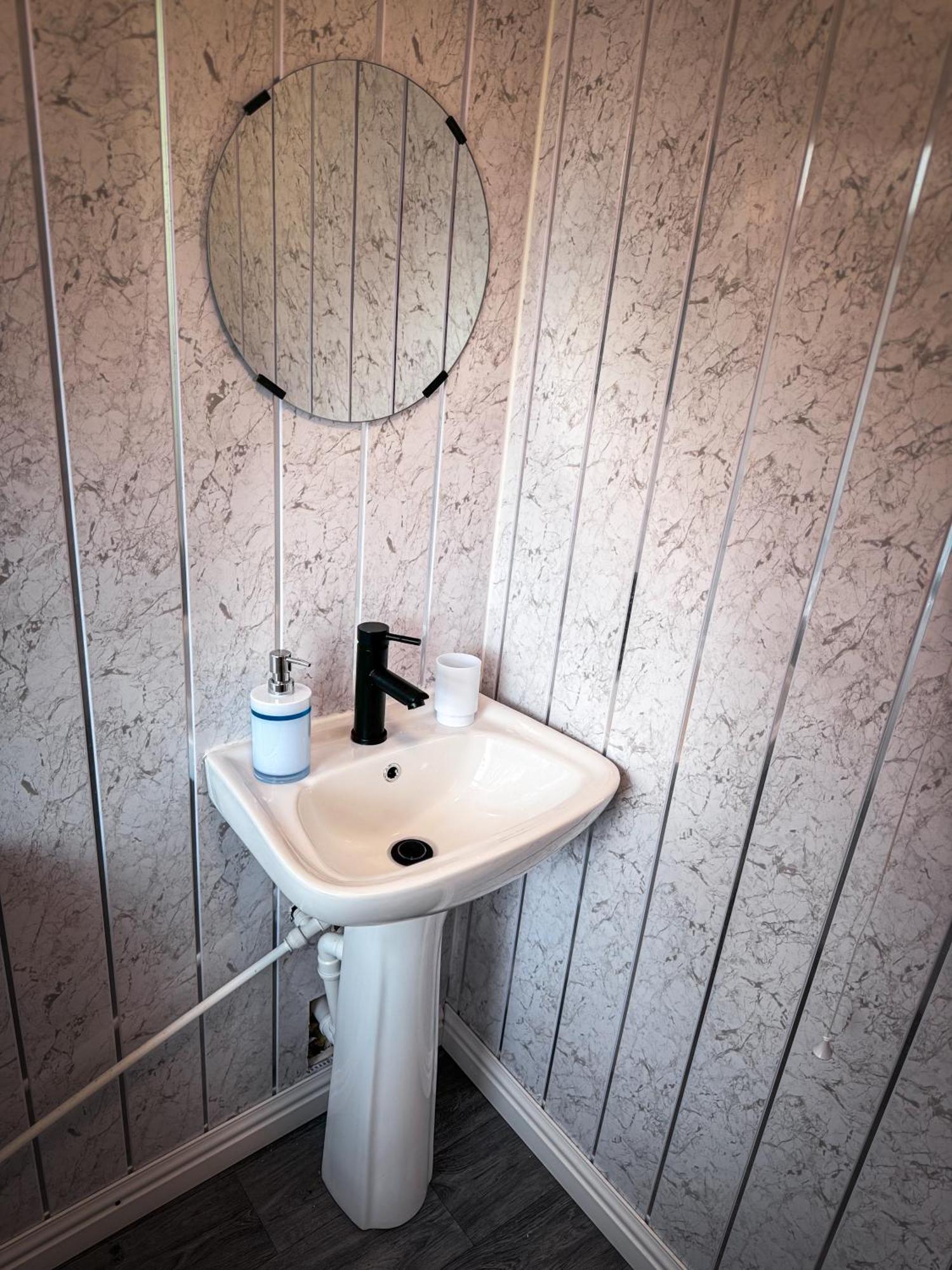 Blue Moon Apartment เบอร์มิงแฮม ภายนอก รูปภาพ